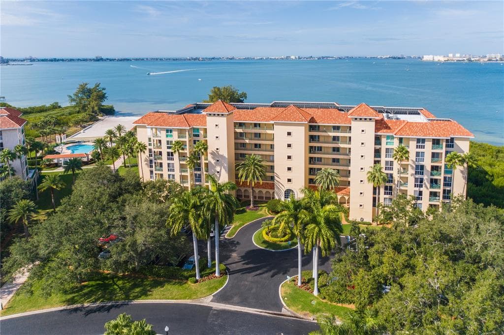 4737 DOLPHIN CAY LANE S UNIT 202 ST PETERSBURG, FL 33711