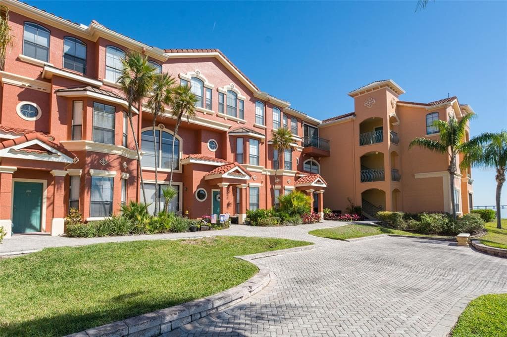 2730 VIA TIVOLI UNIT 332B CLEARWATER, FL 33764