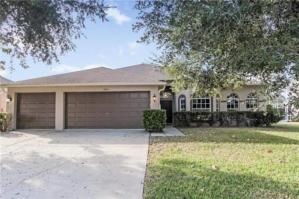 4021 ROSWELL PLACE