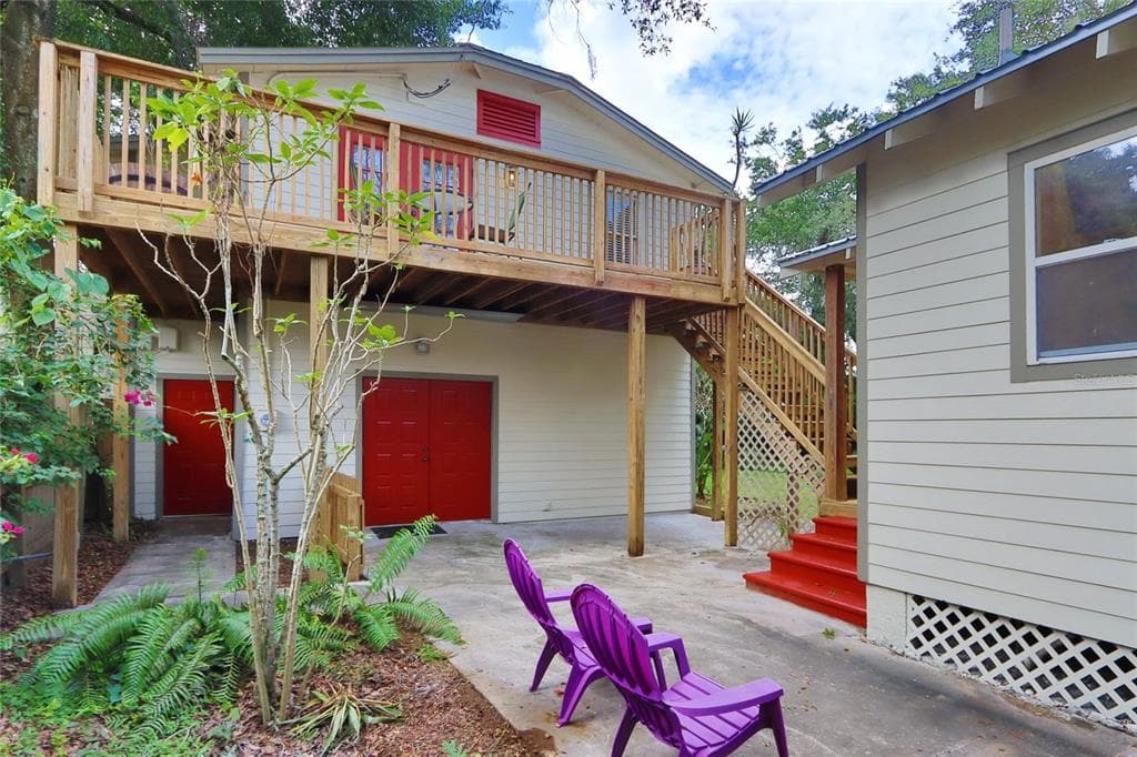 204 W CREST AVENUE TAMPA, FL 33603