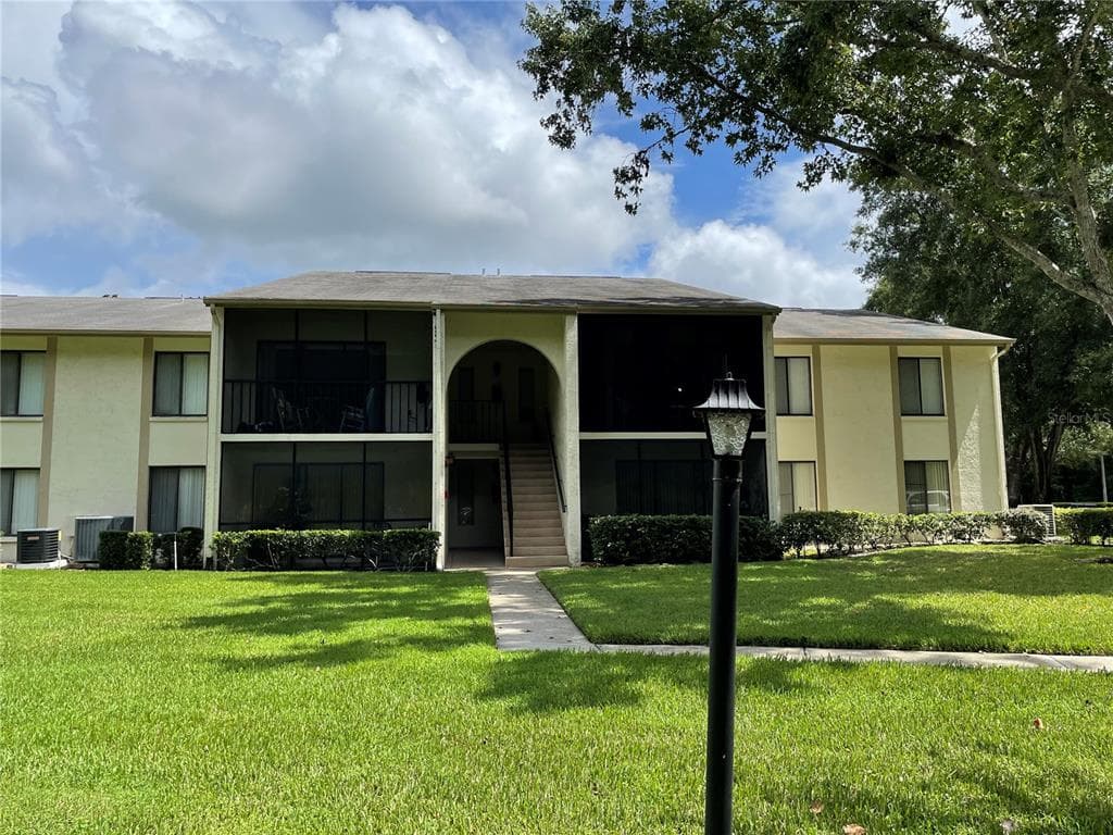 1354 SHADY PINE WAY UNIT B2