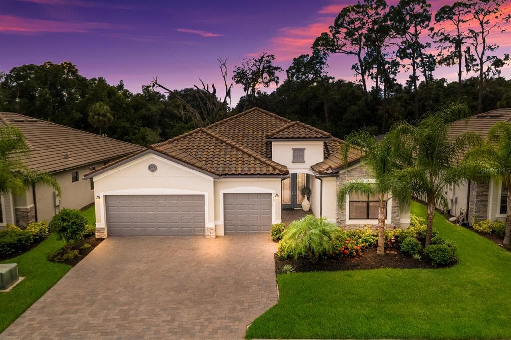 710 ACACIA COURT BRADENTON, FL 34212