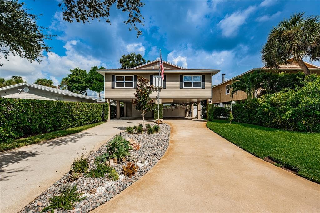 1757 MISSISSIPPI AVENUE NE ST PETERSBURG, FL 33703