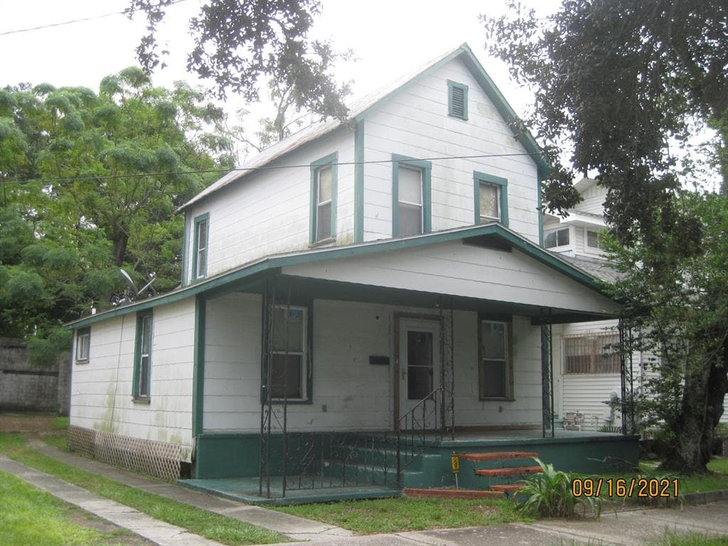 2805 N 9TH STREET