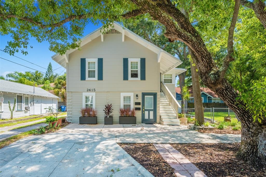 2415 11TH STREET N ST PETERSBURG, FL 33704