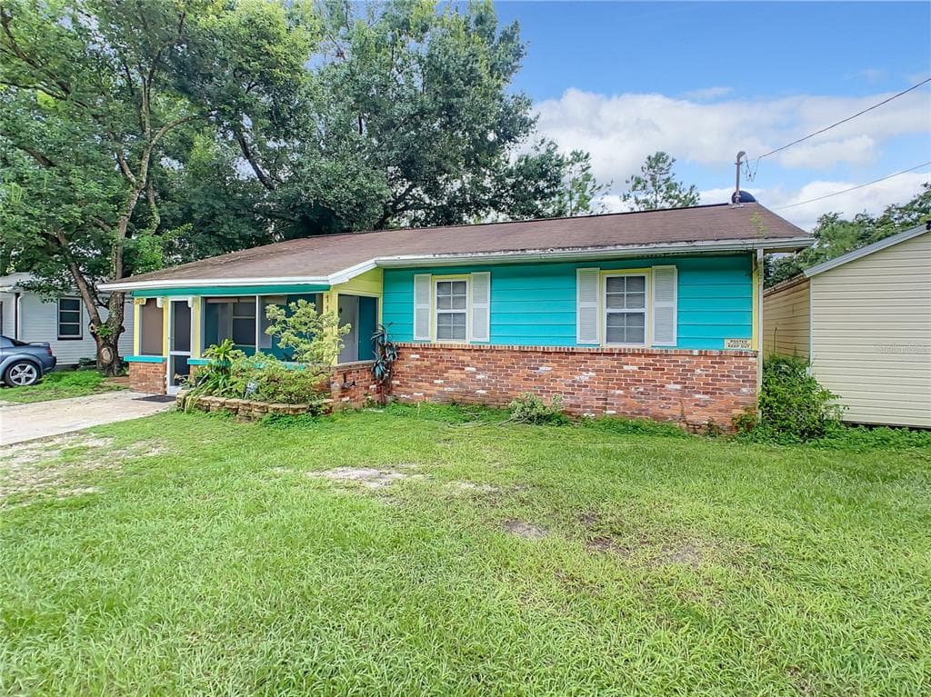 111 E 130TH AVENUE TAMPA, FL 33612