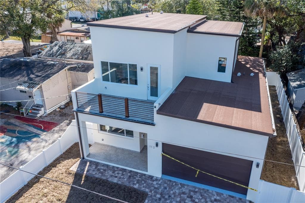 112 W SLIGH AVENUE TAMPA, FL 33604