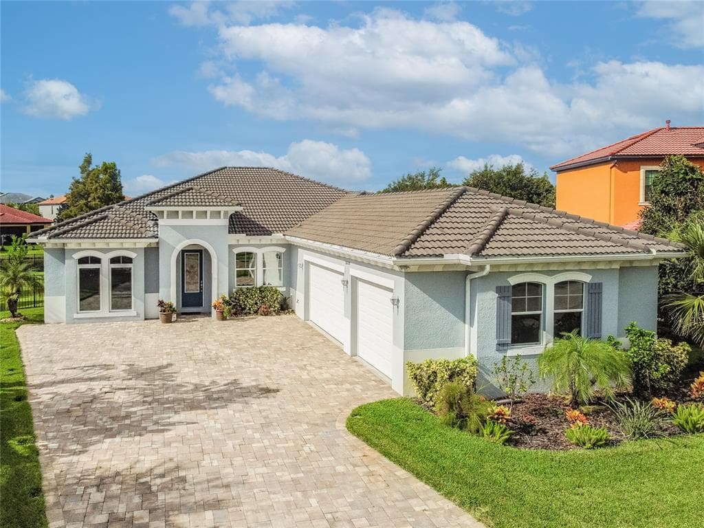 2618 GRAND LAKESIDE DRIVE