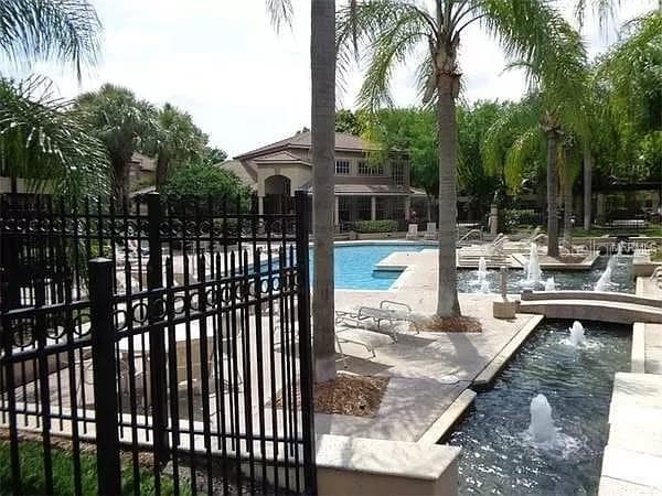 914 NORMANDY TRACE RD TAMPA, FL 33602
