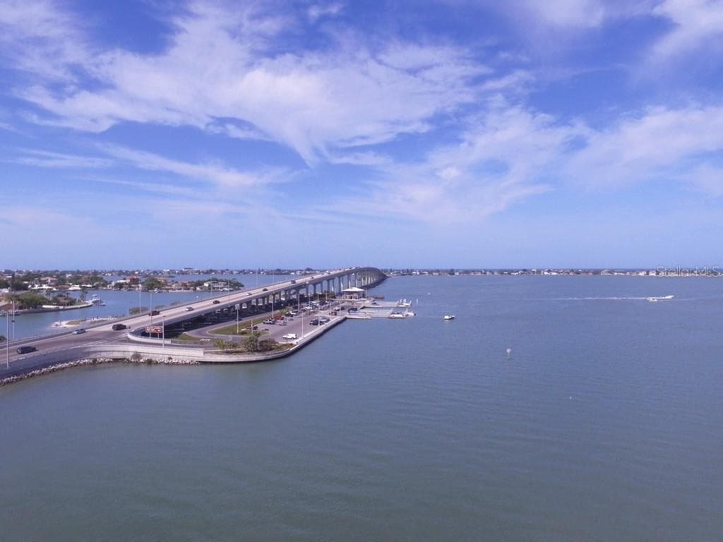 100 BLUFF VIEW DRIVE UNIT 601A