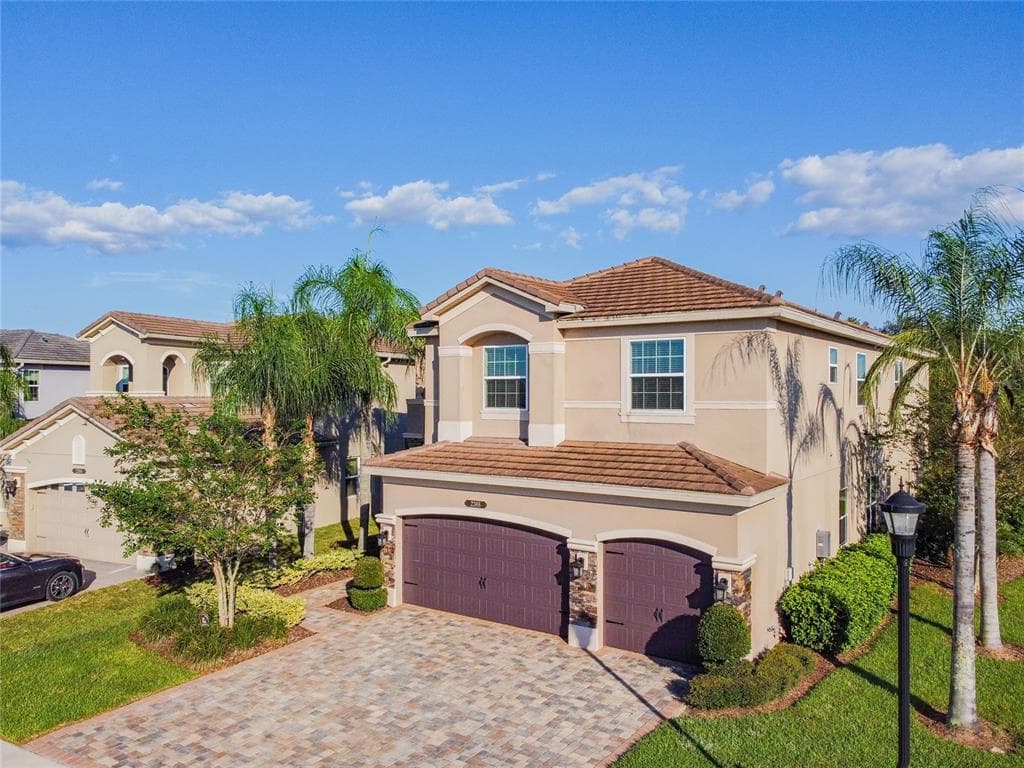 2388 OAKWOOD PRESERVE DRIVE WESLEY CHAPEL, FL 33543