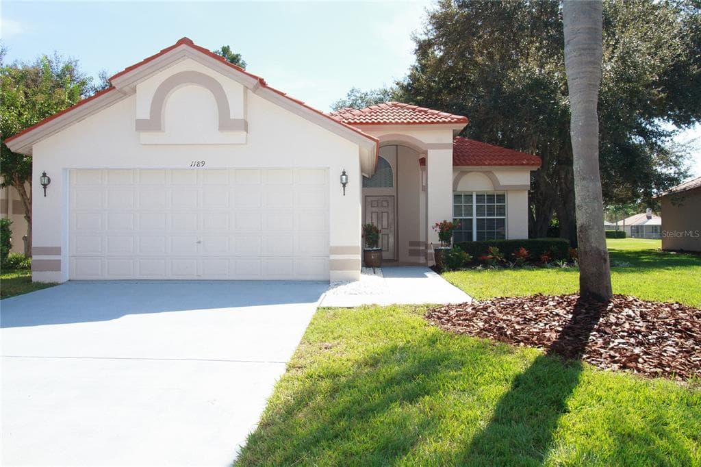 1189 LINDENWOOD DRIVE TARPON SPRINGS, FL 34688