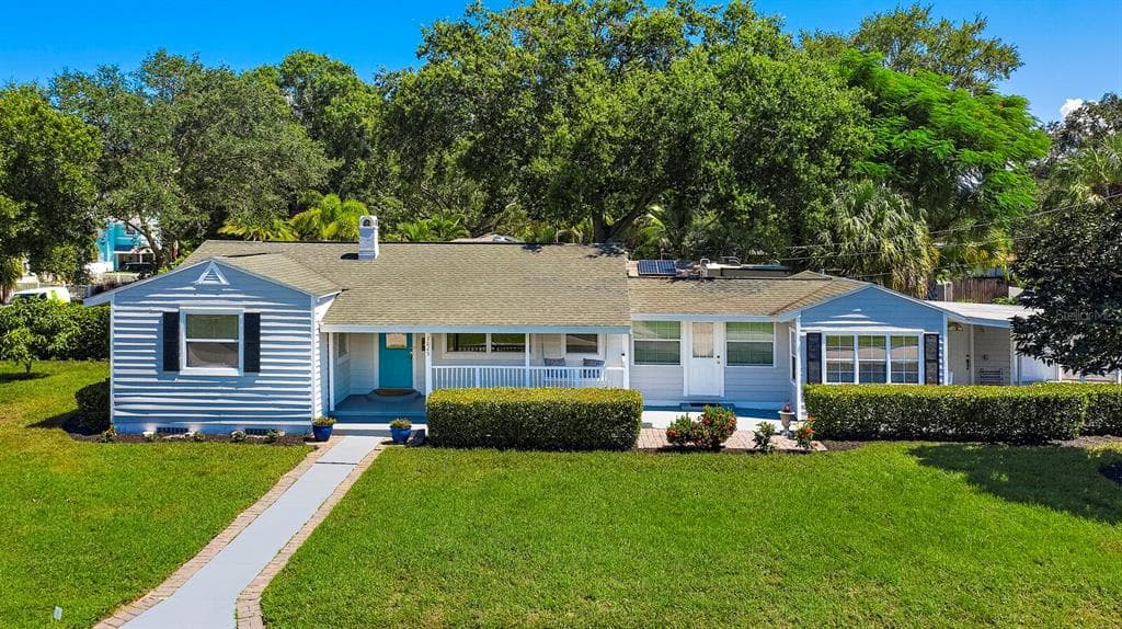 3025 3RD STREET N ST PETERSBURG, FL 33704