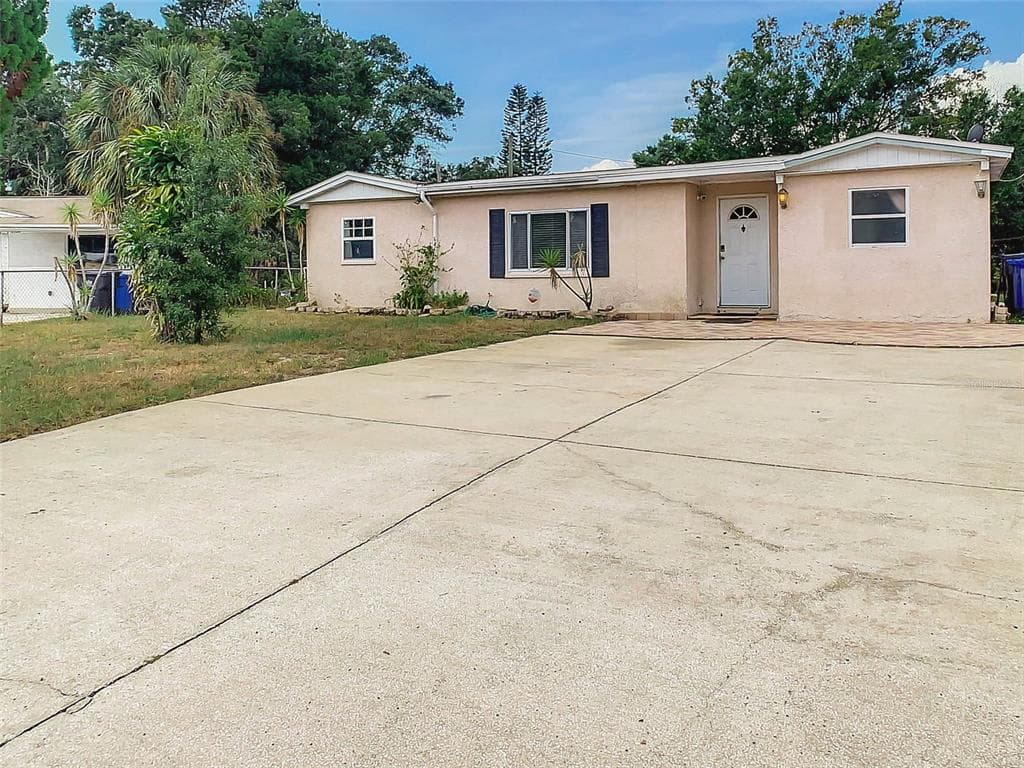 6935 DIMARCO ROAD TAMPA, FL 33634