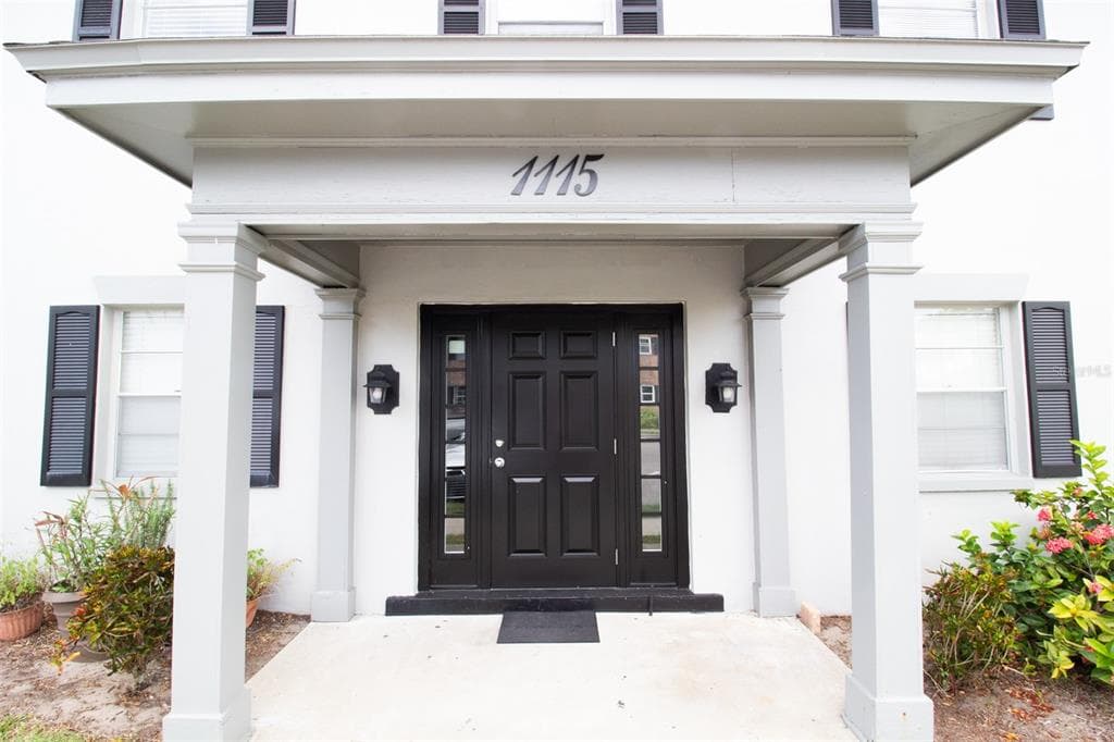 1115 RUE DES CHATEAUX UNIT 1B SOUTH PASADENA, FL 33707