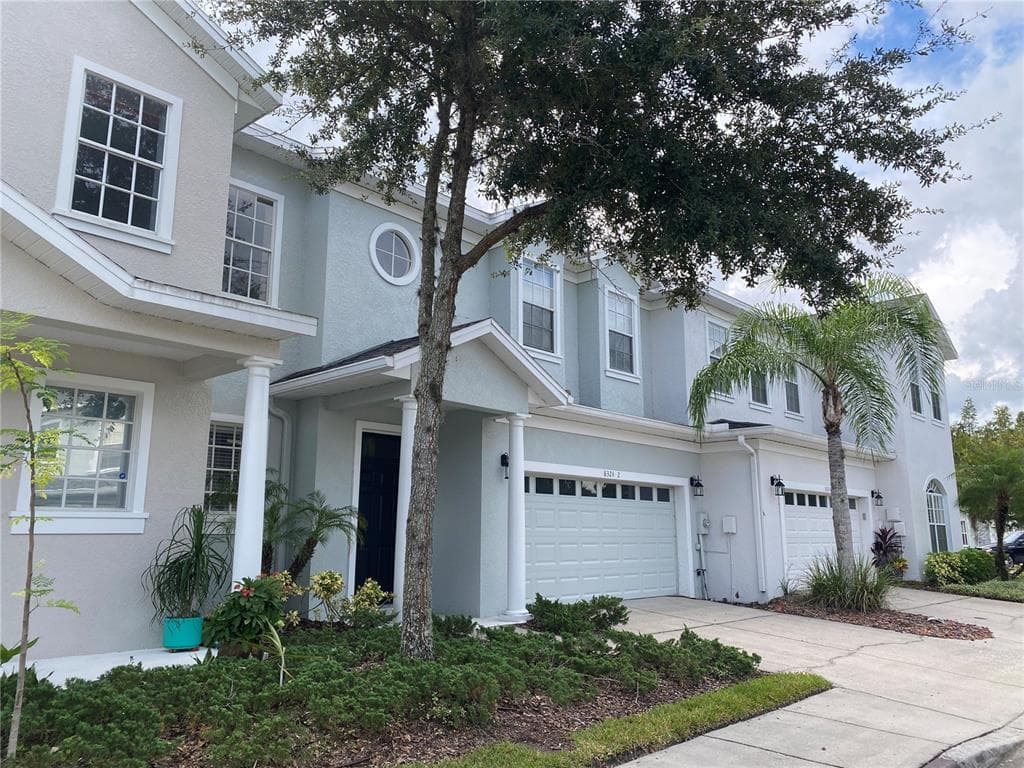 8324 MANOR CLUB CIRCLE UNIT 2 TAMPA, FL 33647