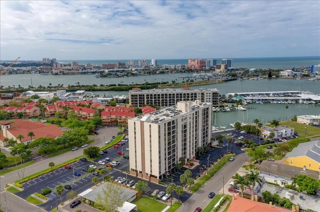 255 DOLPHIN POINT UNIT 312 CLEARWATER, FL 33767