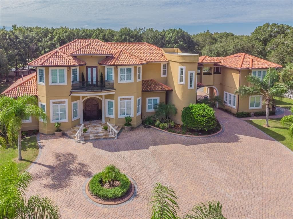 4806 LOWELL ROAD TAMPA, FL 33624