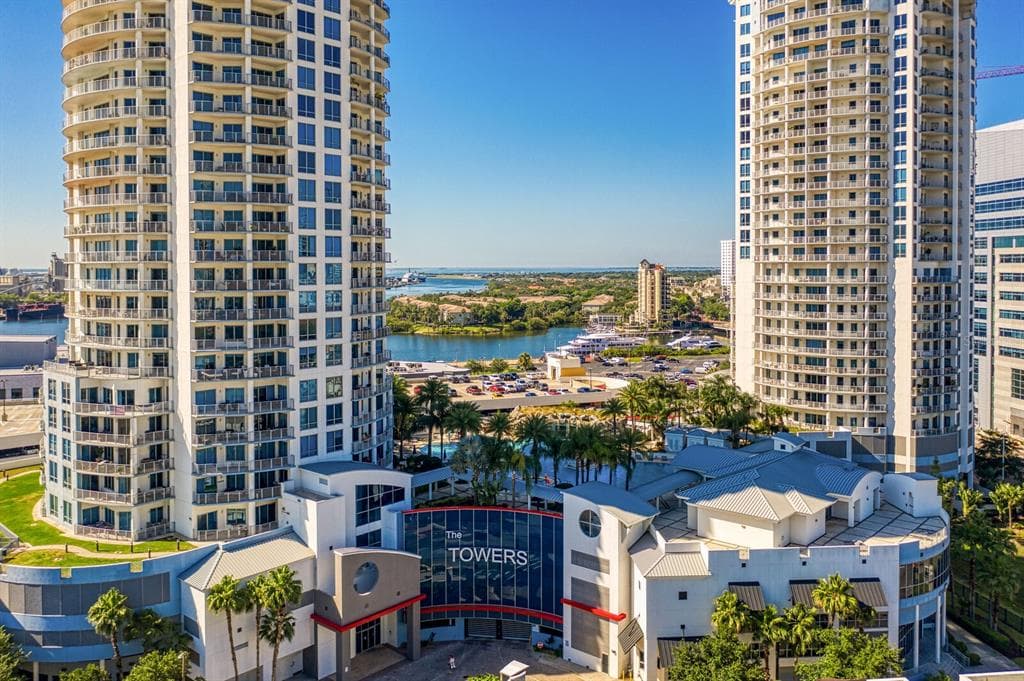 1209 E CUMBERLAND AVENUE UNIT 2101 TAMPA, FL 33602
