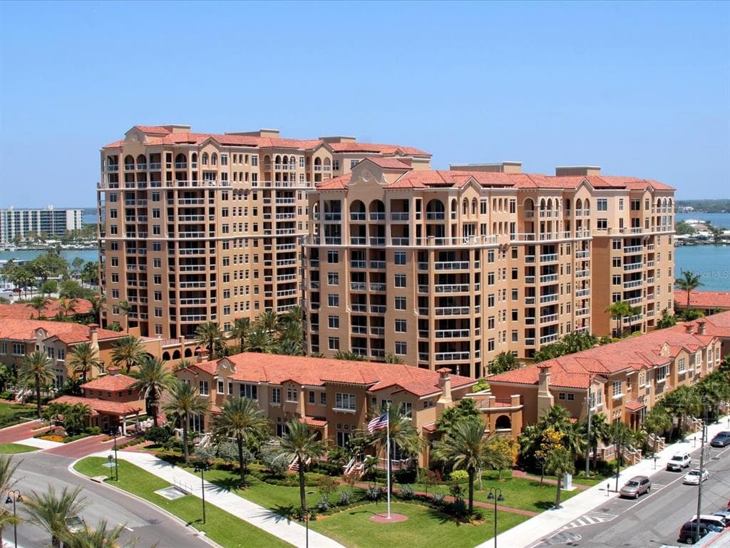 521 MANDALAY AVENUE UNIT 401 CLEARWATER BEACH, FL 33767