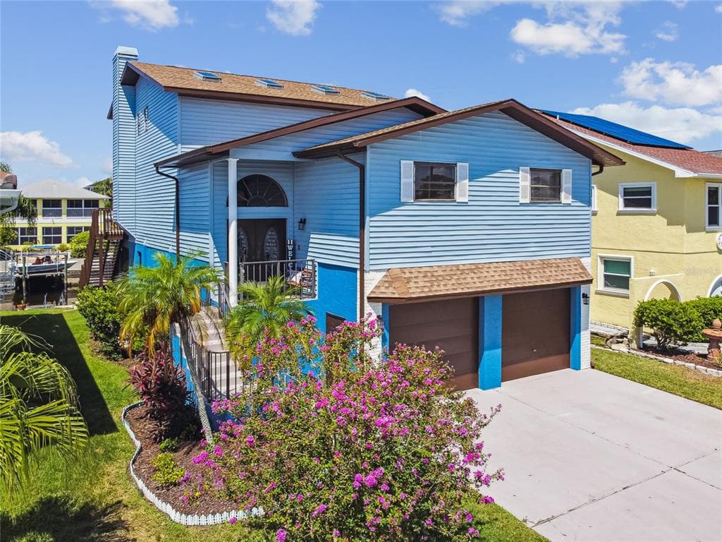 6241 BAYSIDE DRIVE NEW PORT RICHEY, FL 34652