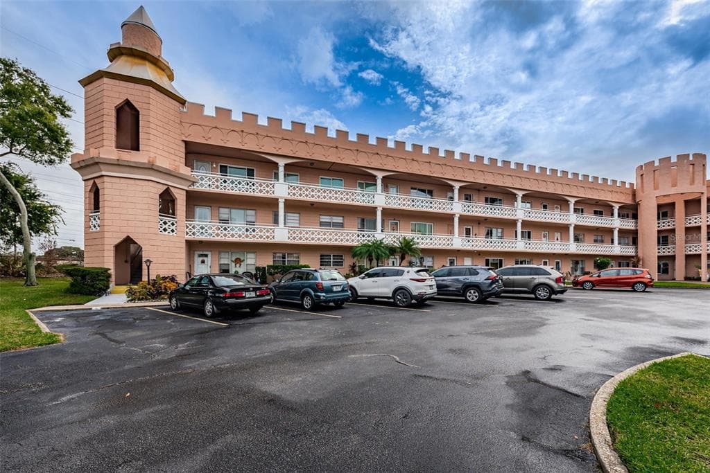 2457 ECUADORIAN WAY UNIT 69 CLEARWATER, FL 33763