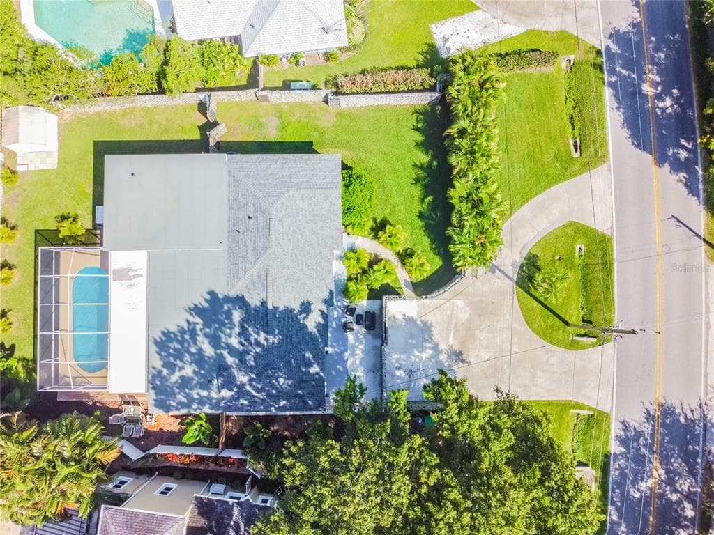 6211 BAYSHORE BOULEVARD TAMPA, FL 33611