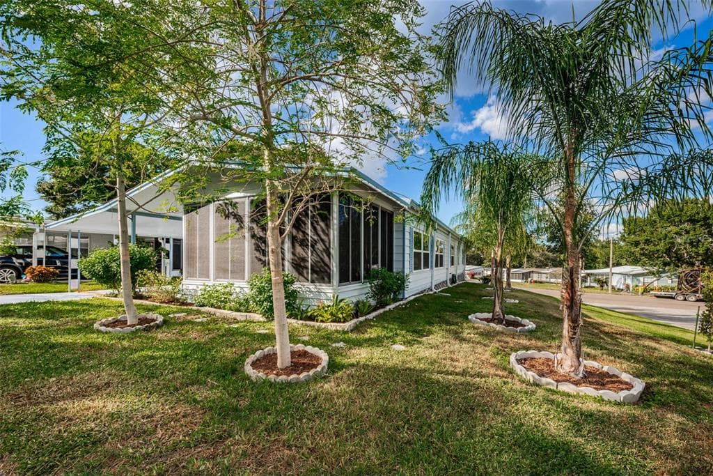 30 DOGWOOD COURT UNIT 1 SAFETY HARBOR, FL 34695