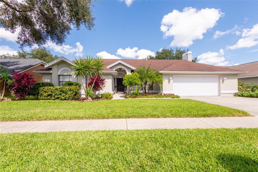 2316 MARSEILLE COURT VALRICO, FL 33596