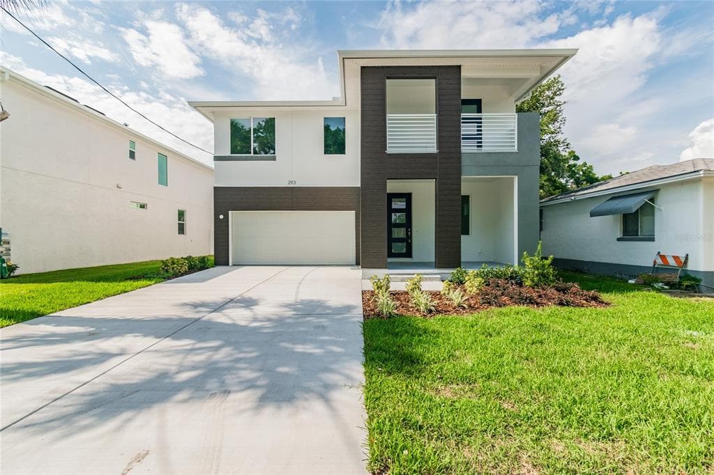 207 N HIMES AVENUE TAMPA, FL 33609