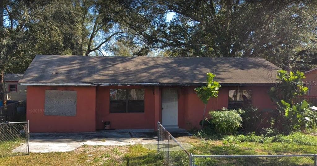 1049 EDITH AVENUE LAKELAND, FL 33805
