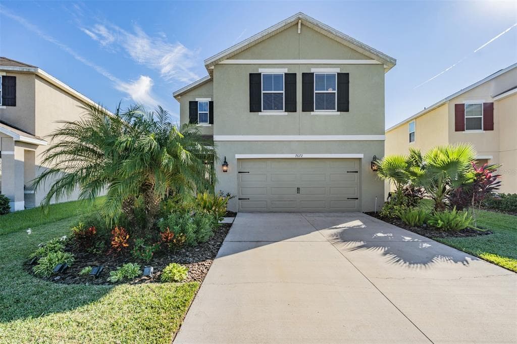 7672 TUSCAN BAY CIRCLE WESLEY CHAPEL, FL 33545