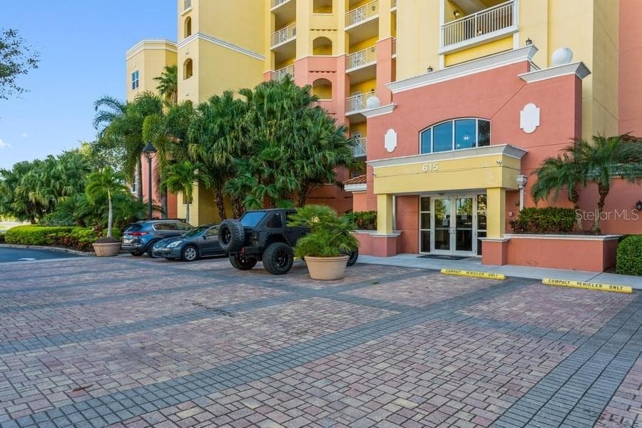 615 RIVIERA DUNES WAY UNIT 201 PALMETTO, FL 34221