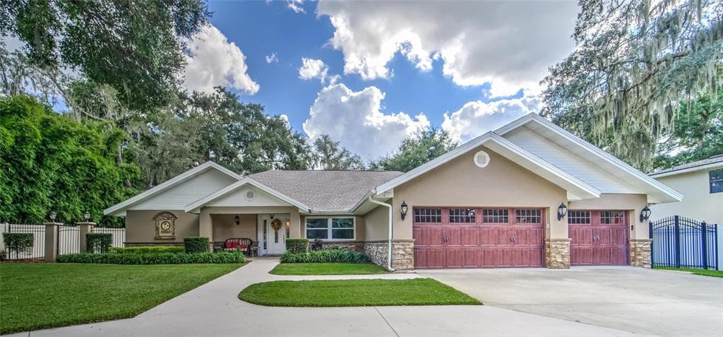 1211 DEEPWOOD COURT BRANDON, FL 33511