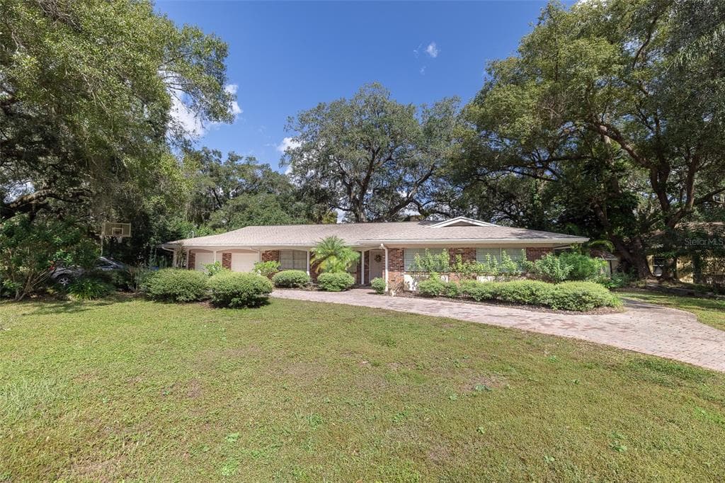 12137 RIVERHILLS DRIVE