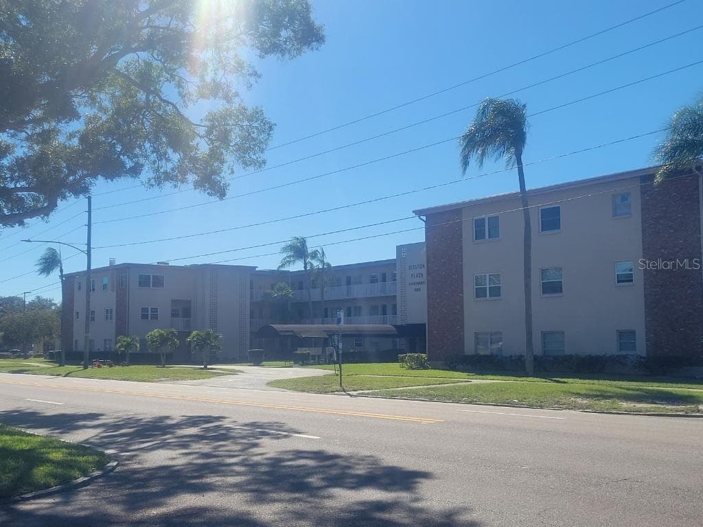 1000 49TH STREET N UNIT 301