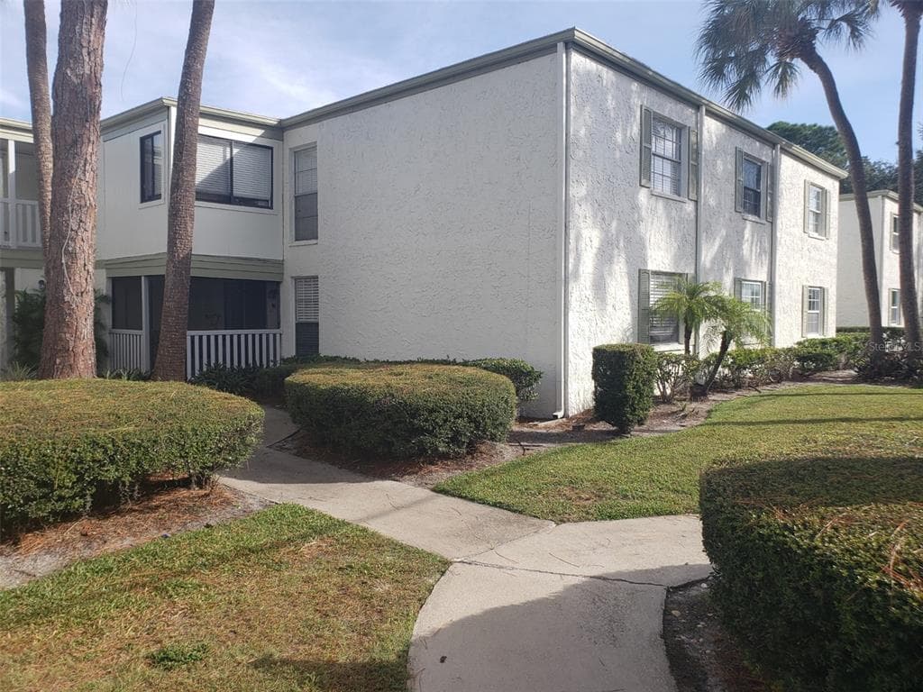 4611 W NORTH B STREET UNIT 115 TAMPA, FL 33609