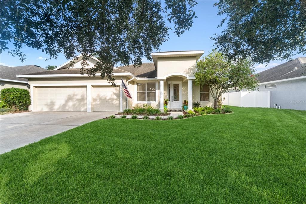 7807 RIVERWOOD OAKS DRIVE