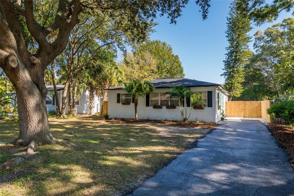 1014 60TH STREET S GULFPORT, FL 33707
