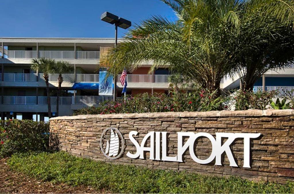 2506 N ROCKY POINT DRIVE UNIT 452 TAMPA, FL 33607