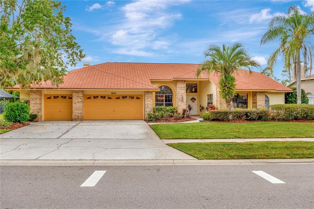 6624 THOROUGHBRED LOOP ODESSA, FL 33556