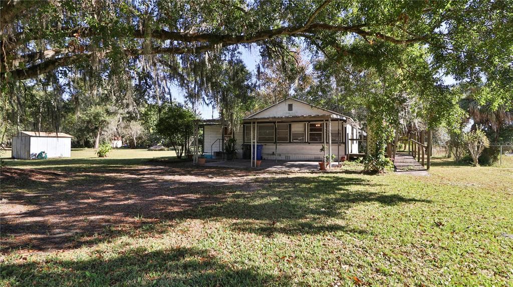 7806 SYMMES ROAD GIBSONTON, FL 33534