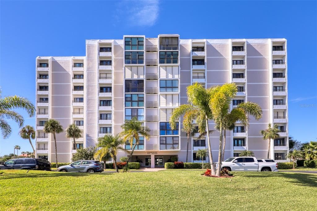 855 BAYWAY BOULEVARD UNIT 708 CLEARWATER, FL 33767
