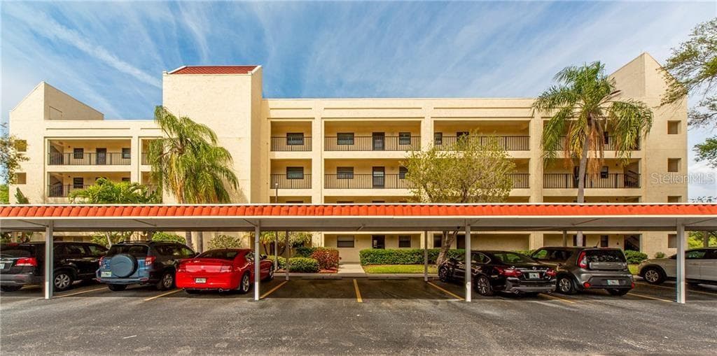11485 OAKHURST ROAD UNIT B105 LARGO, FL 33774