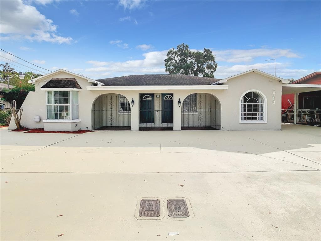 3318 W WALNUT STREET TAMPA, FL 33607