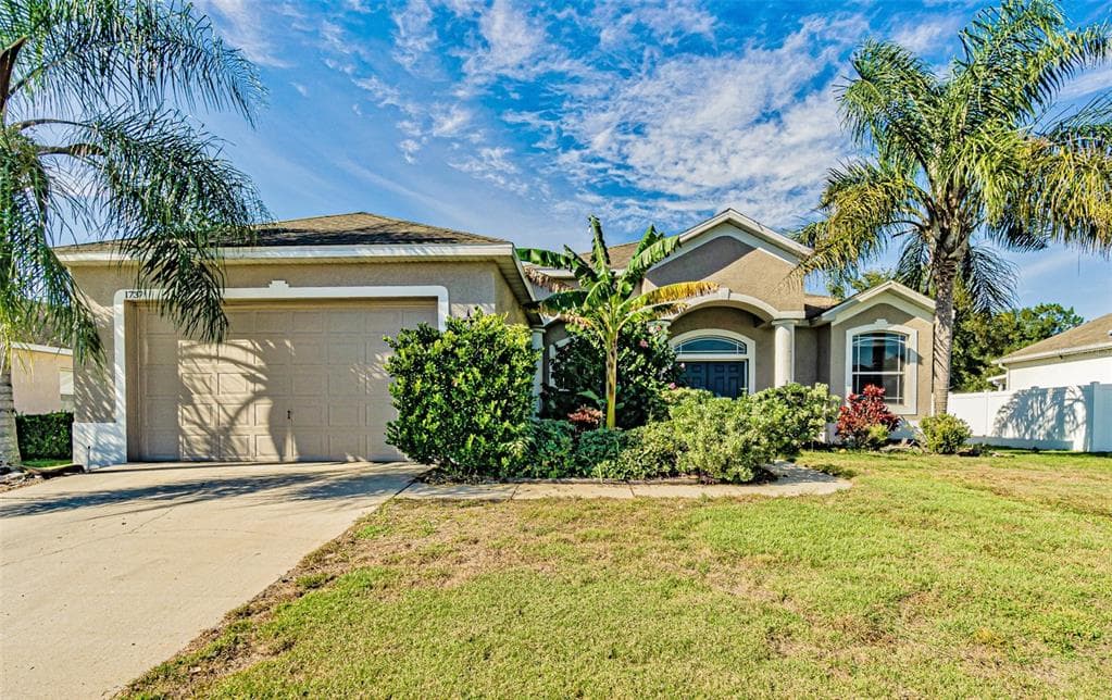 1737 CANOE DRIVE