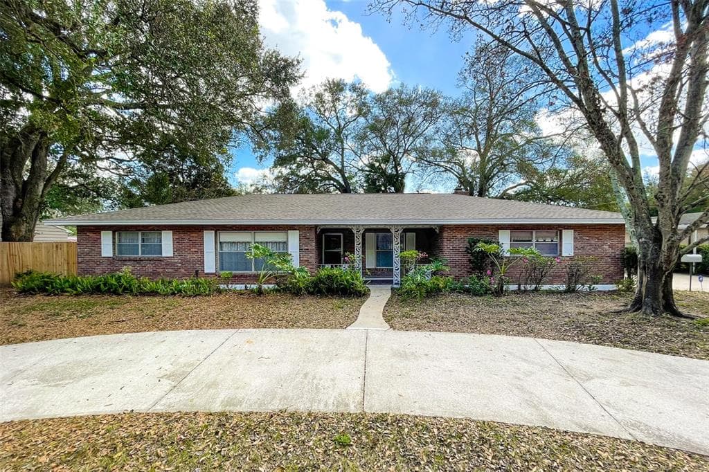 1009 E NORTH STREET TAMPA, FL 33604