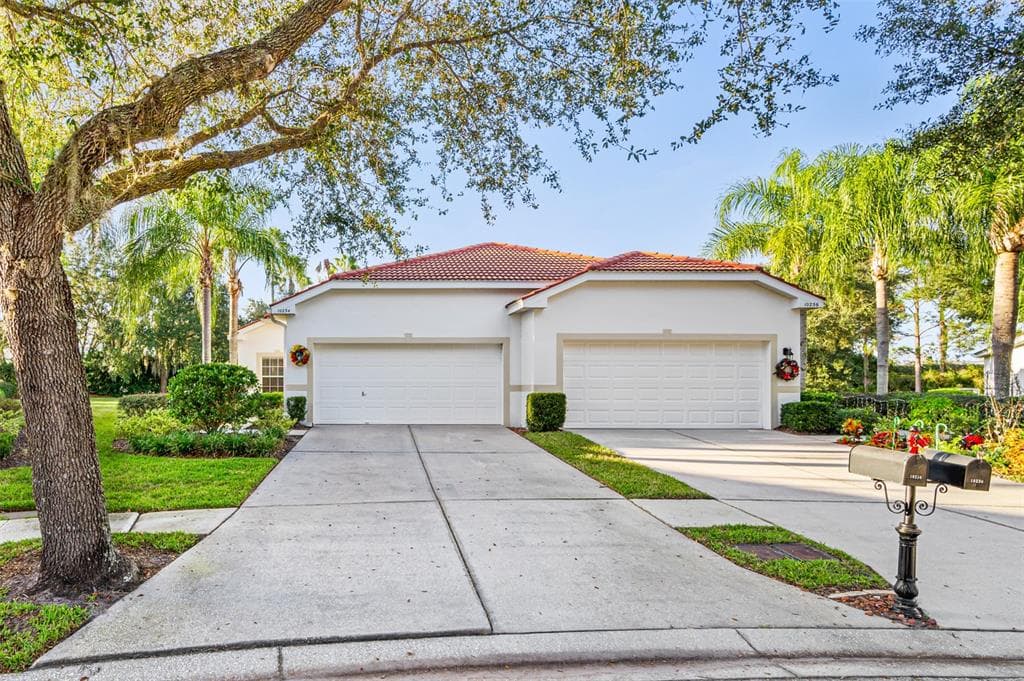 10234 DEVONSHIRE LAKE DRIVE TAMPA, FL 33647