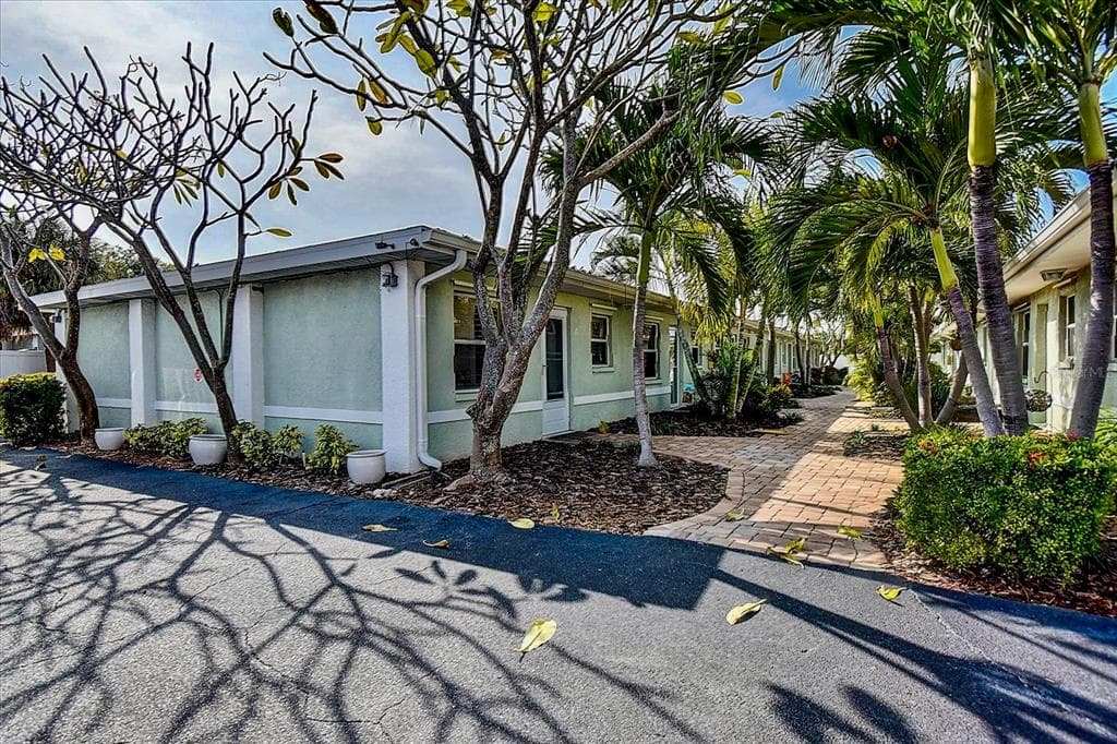 9040 BLIND PASS ROAD UNIT B3 ST PETE BEACH, FL 33706