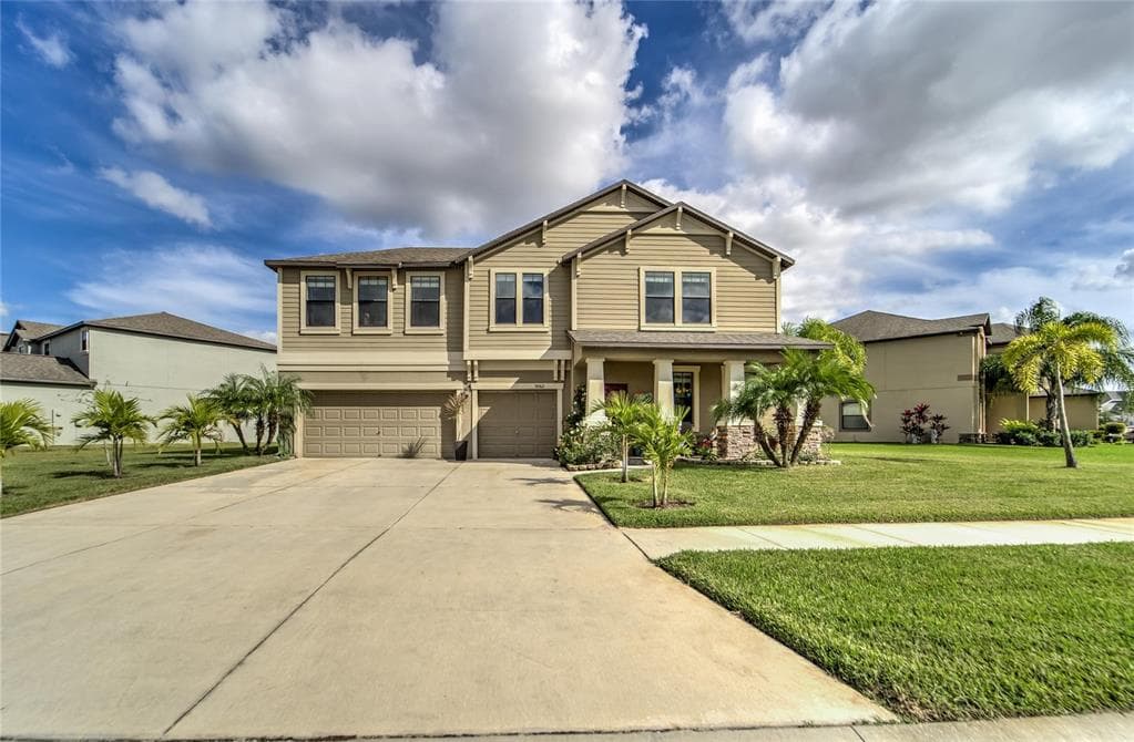 5062 IVORY STONE DRIVE WIMAUMA, FL 33598